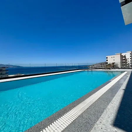 Summer Waves - Panoramic View & Pool * Sarandë